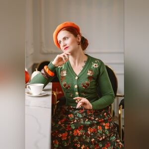 Green Embroidered Cardigan with Autumn Motif